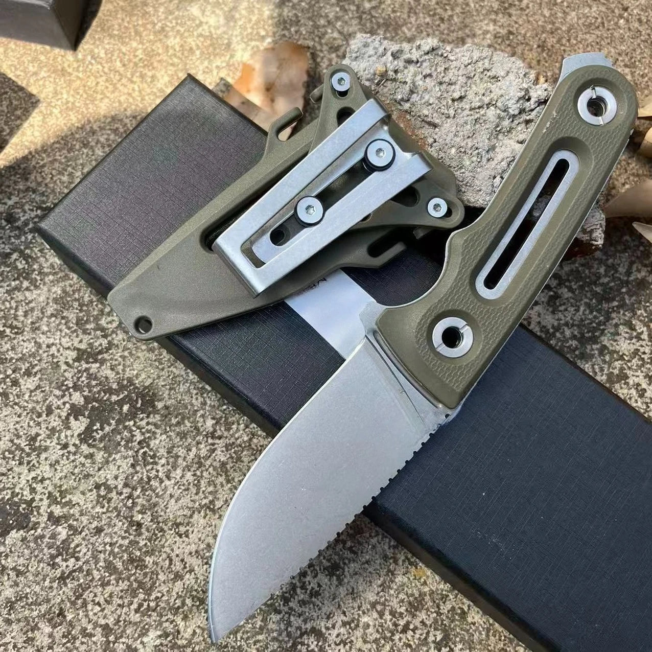 Jungle Adventure Exploration Gear Portable Camping Hiking Fishing Utility Essential Outdoor EDC Knives Trekking Climbing Tools